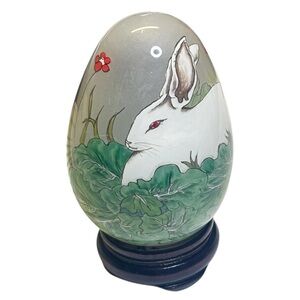 Bill Yee Inside Painted Rabbit Glass Egg  Loc I Vintage In Box Floral With Stand